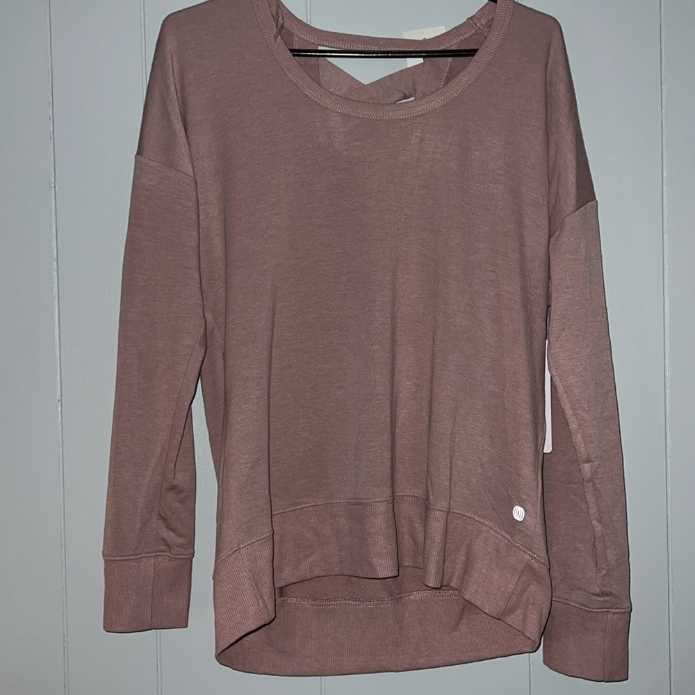 Long sleeve with back detail